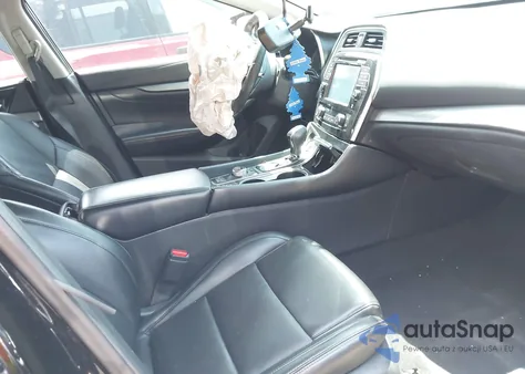 2017 Nissan Maxima 3.5 Sl z USA, uszkodzony, nr VIN 1N4AA6AP3HC438141